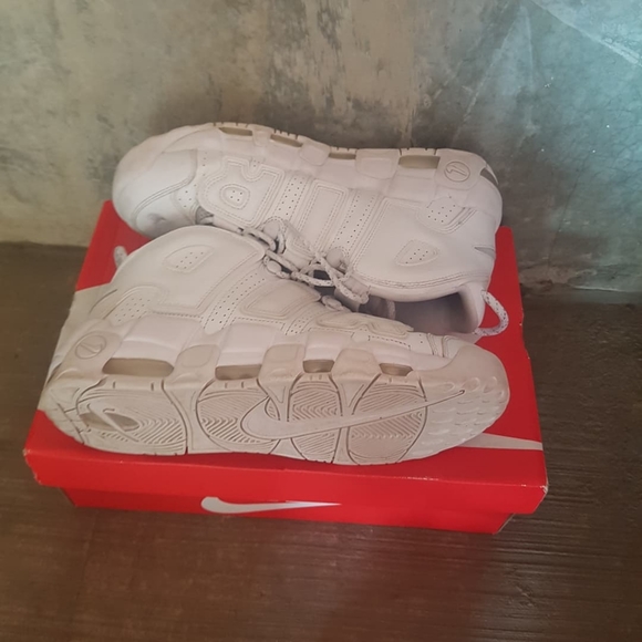 Triple white uptempos - Picture 2 of 4